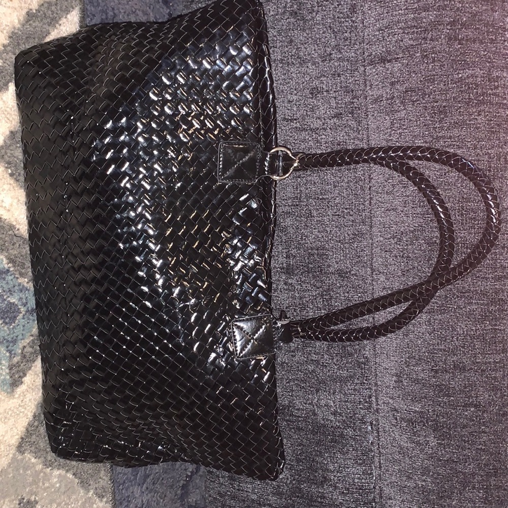 Like new Sondra Roberts handbag Black herringbone pattern